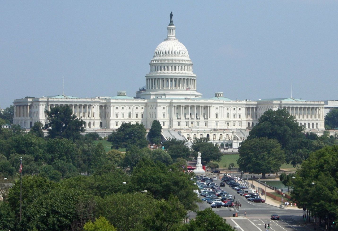 Should Democrats or Republicans be optimistic for midterm elections?