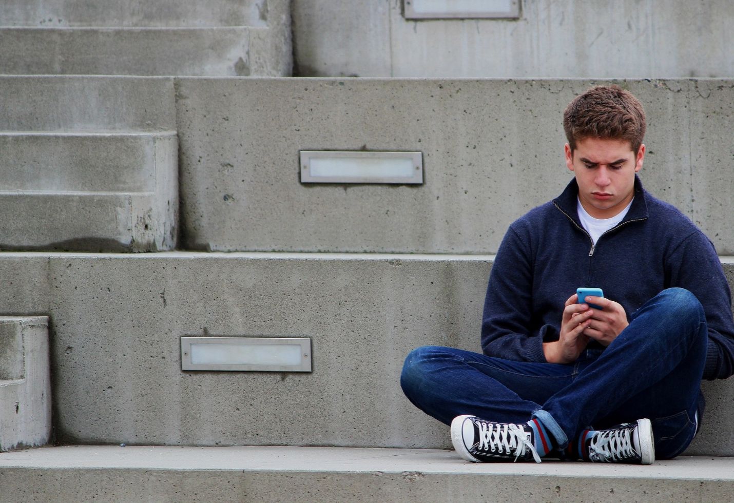 California abandons plan to tax text messages