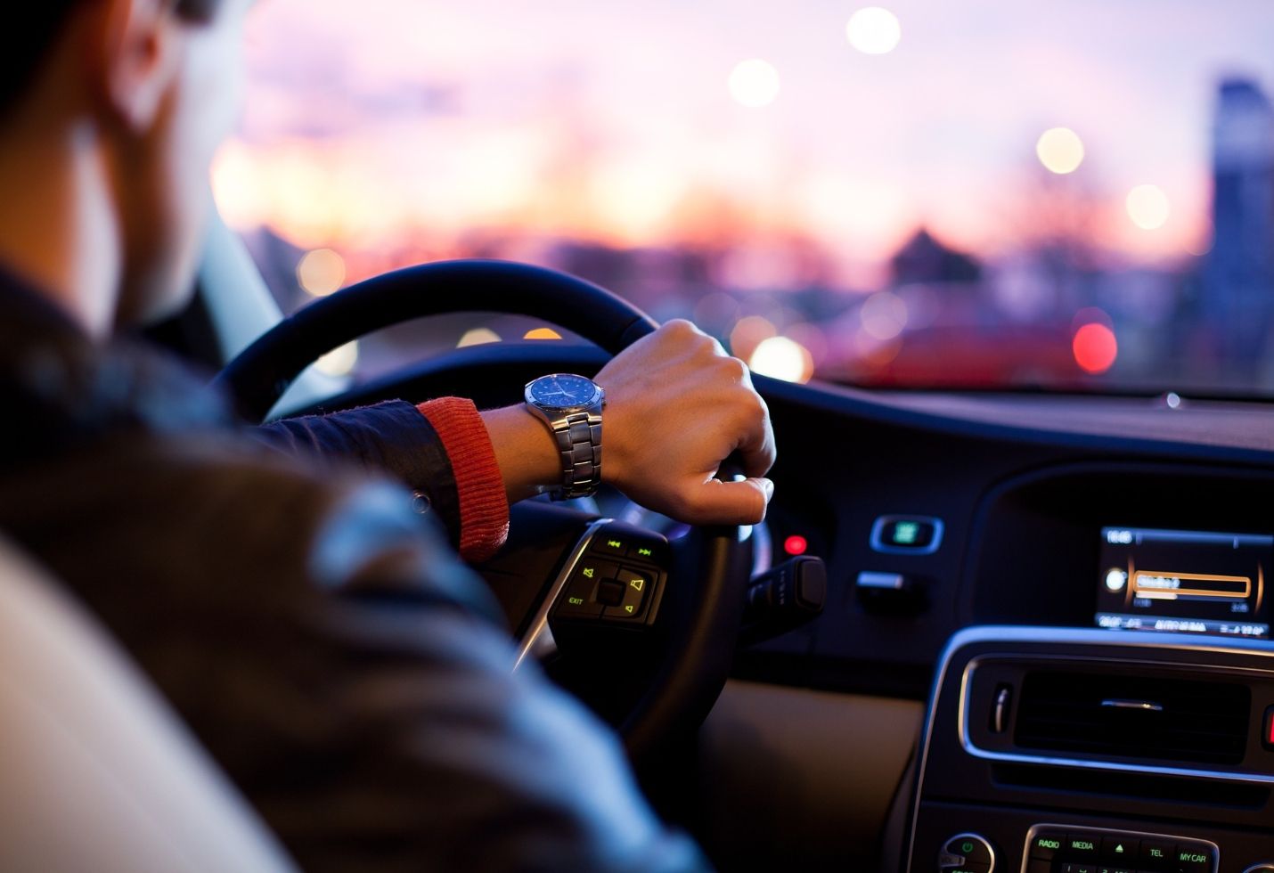 Uber reaches tentative settlement with drivers arbitrating over employment status and expense reimbursement