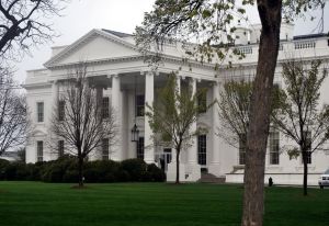 White House comes out fighting on Roseanne racism row